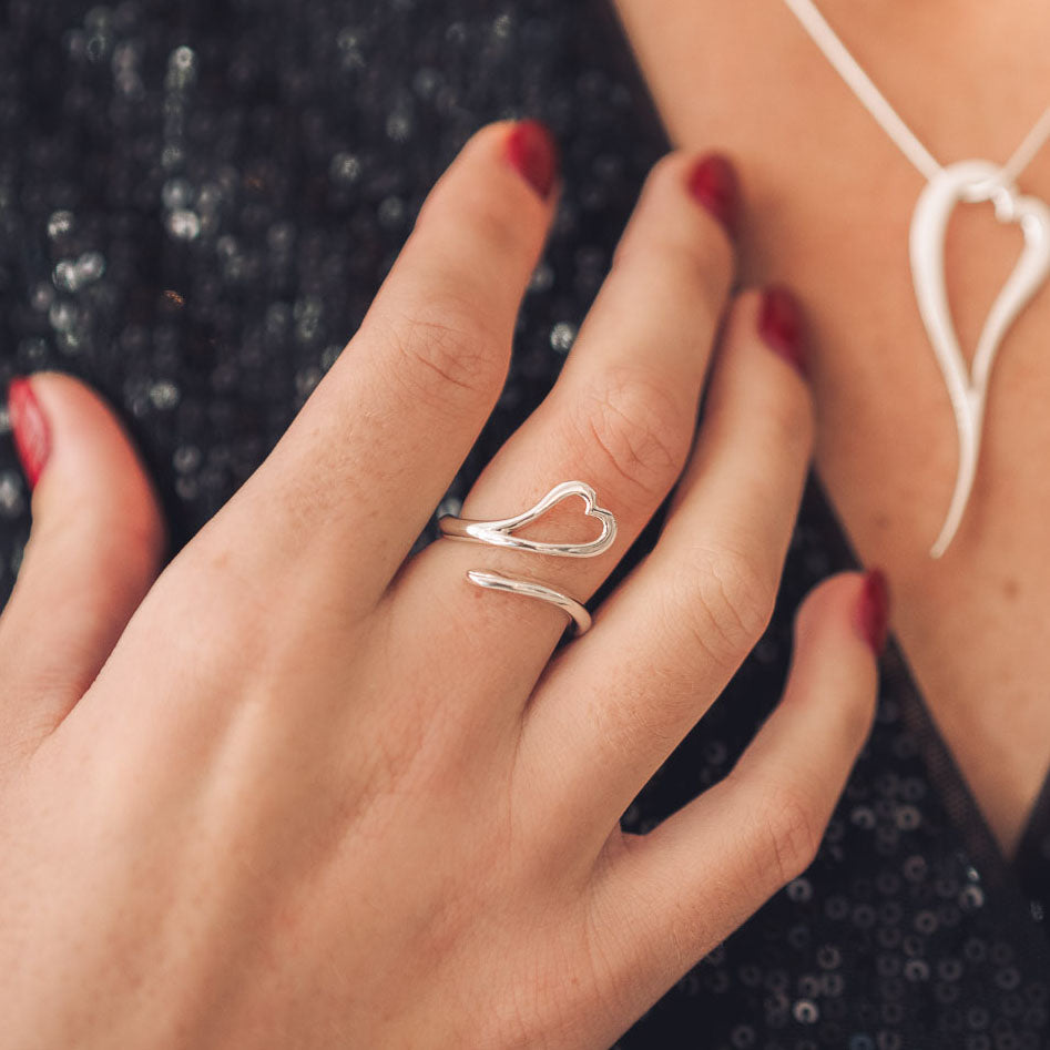 sivler heart ring