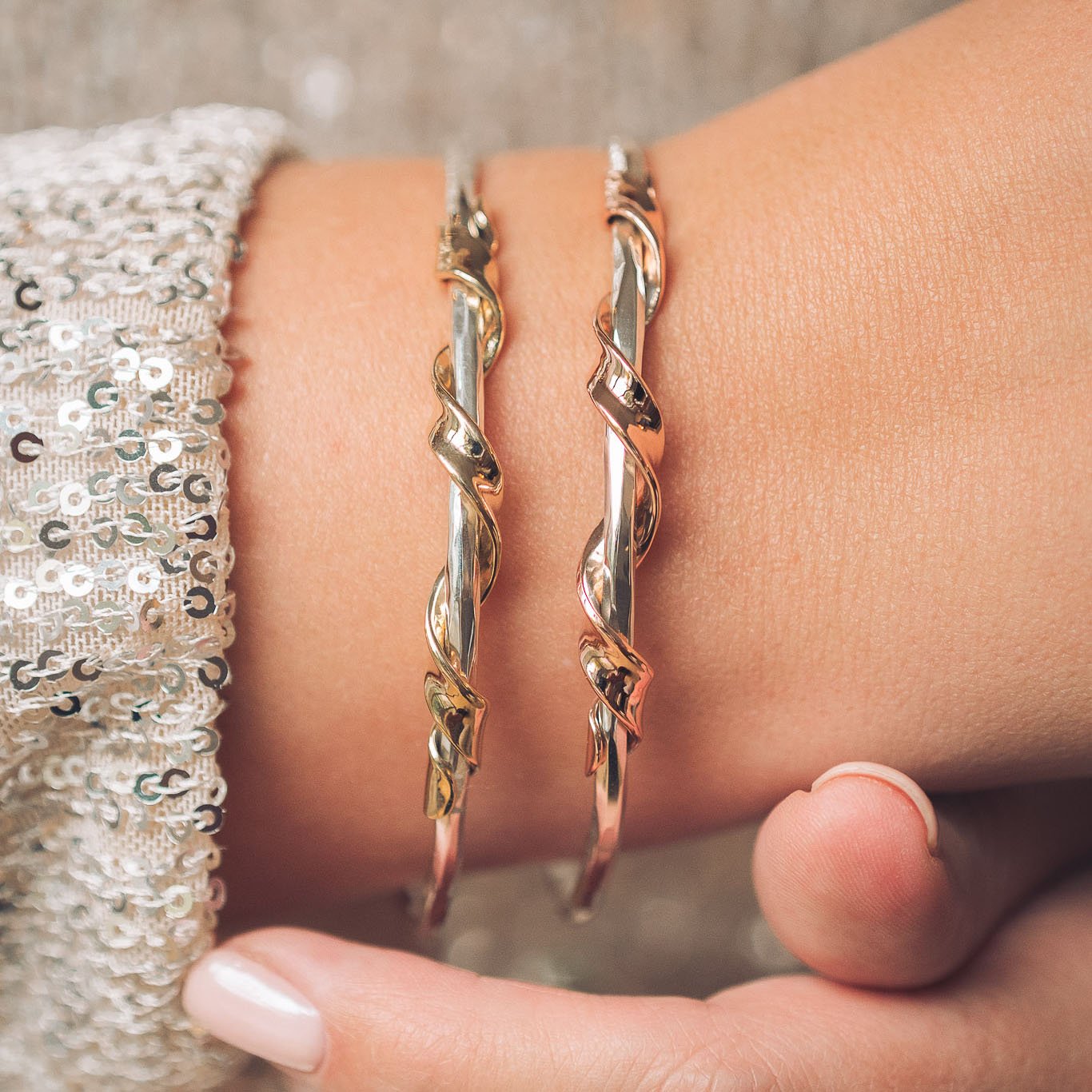 Ribbon 9ct Gold Bangle - Handmade Jewellery