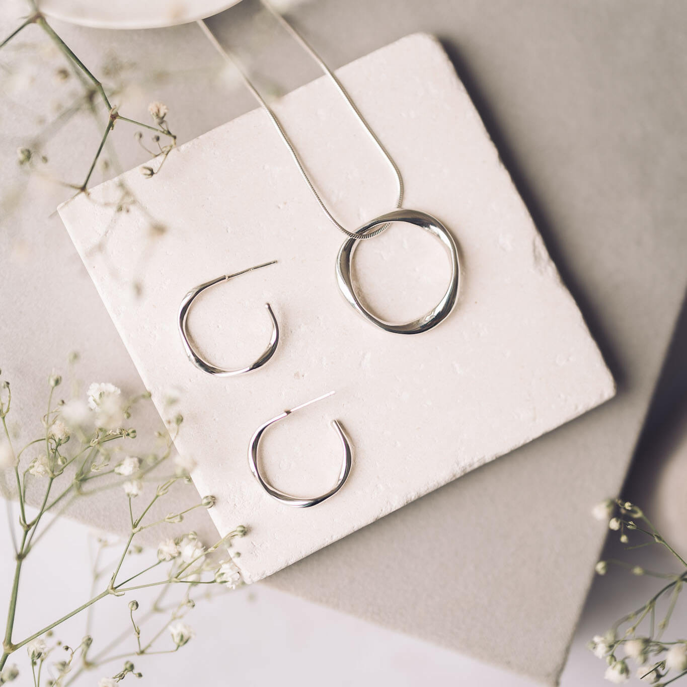 matching-twist-circle-pendant-earrings