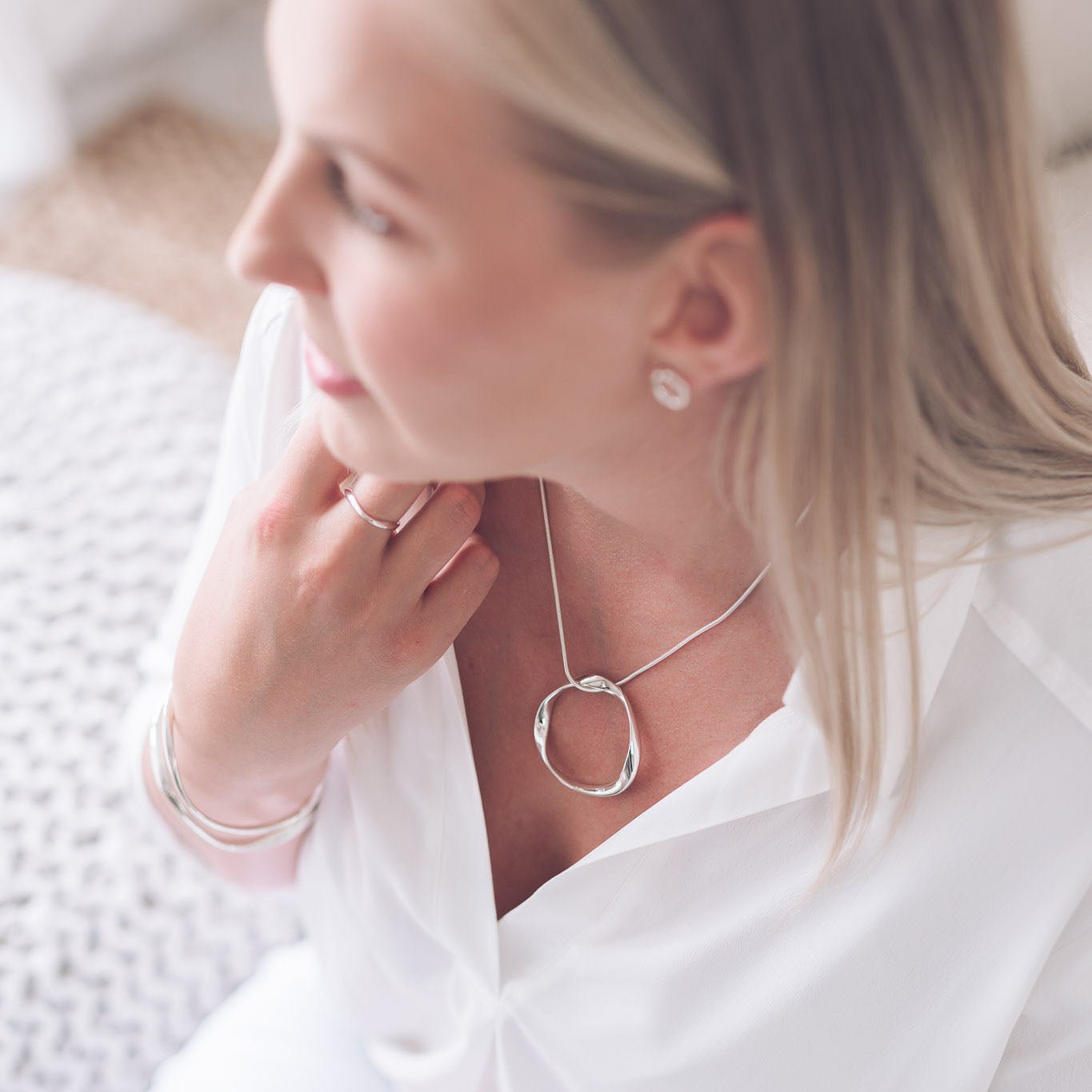 Silver, Open Curved Circle Pendant