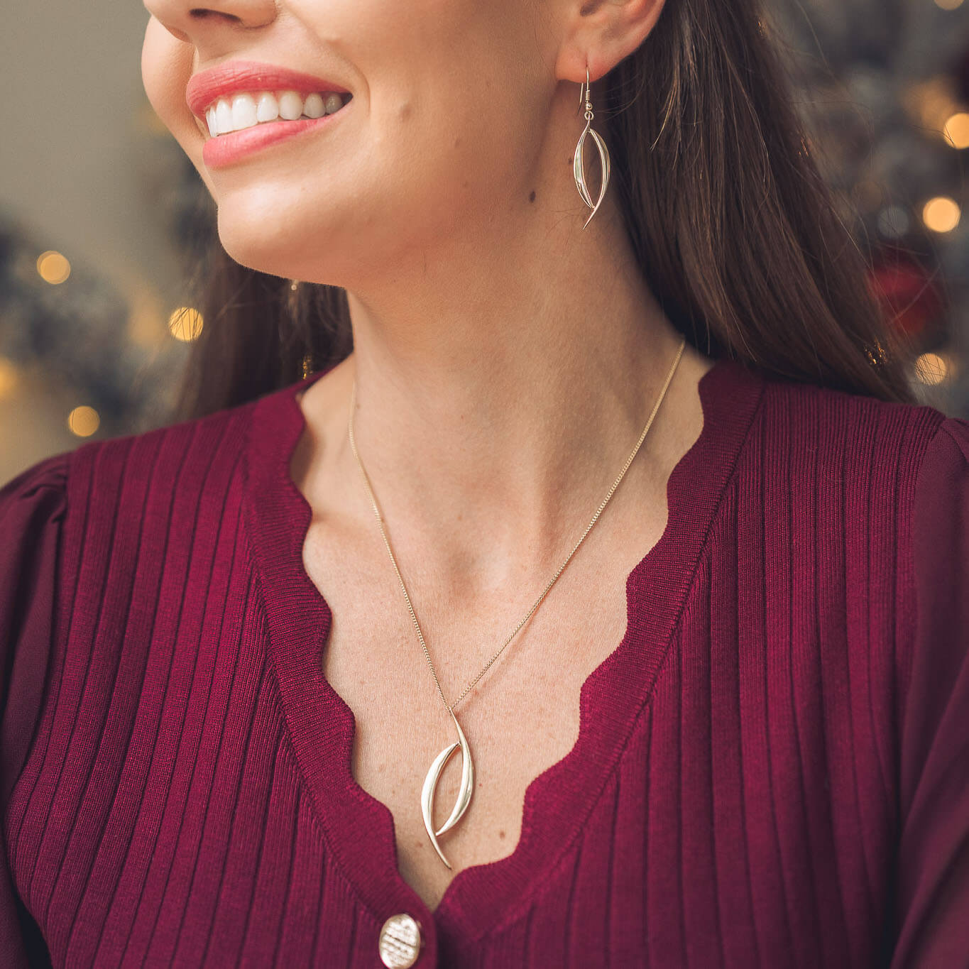Olive 9ct Gold Pendant Necklace