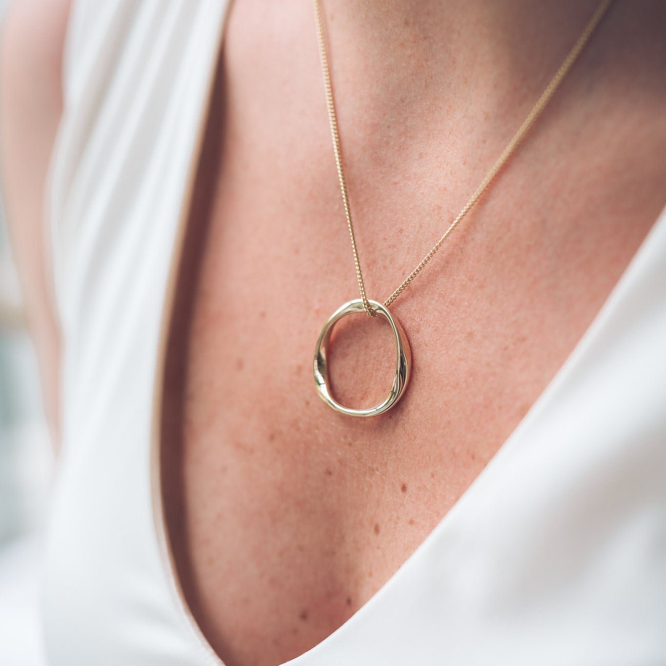 Molly 9ct Gold Circle Pendant Necklace - Pendants