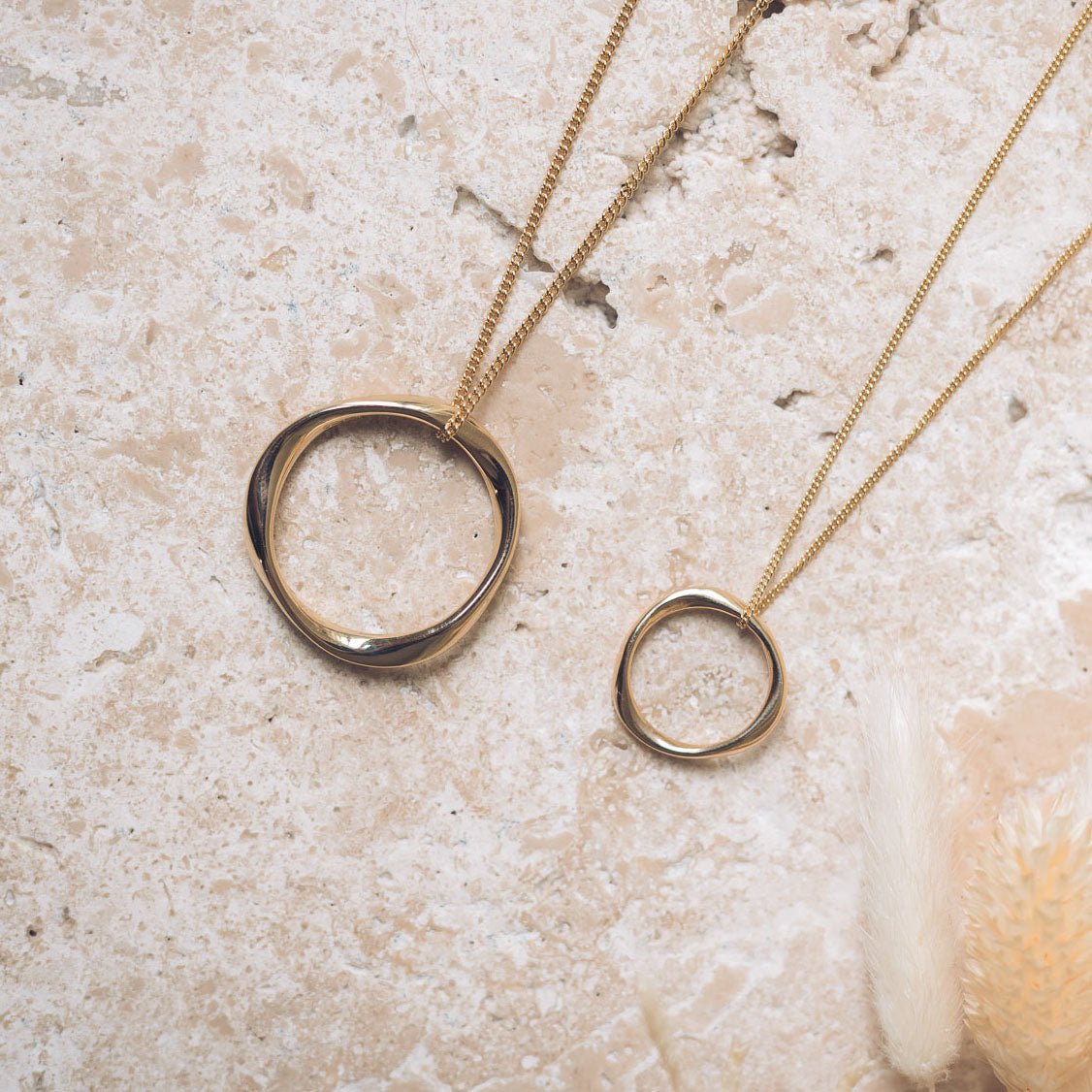 Molly 9ct Gold Circle Pendant Necklace - Pendants