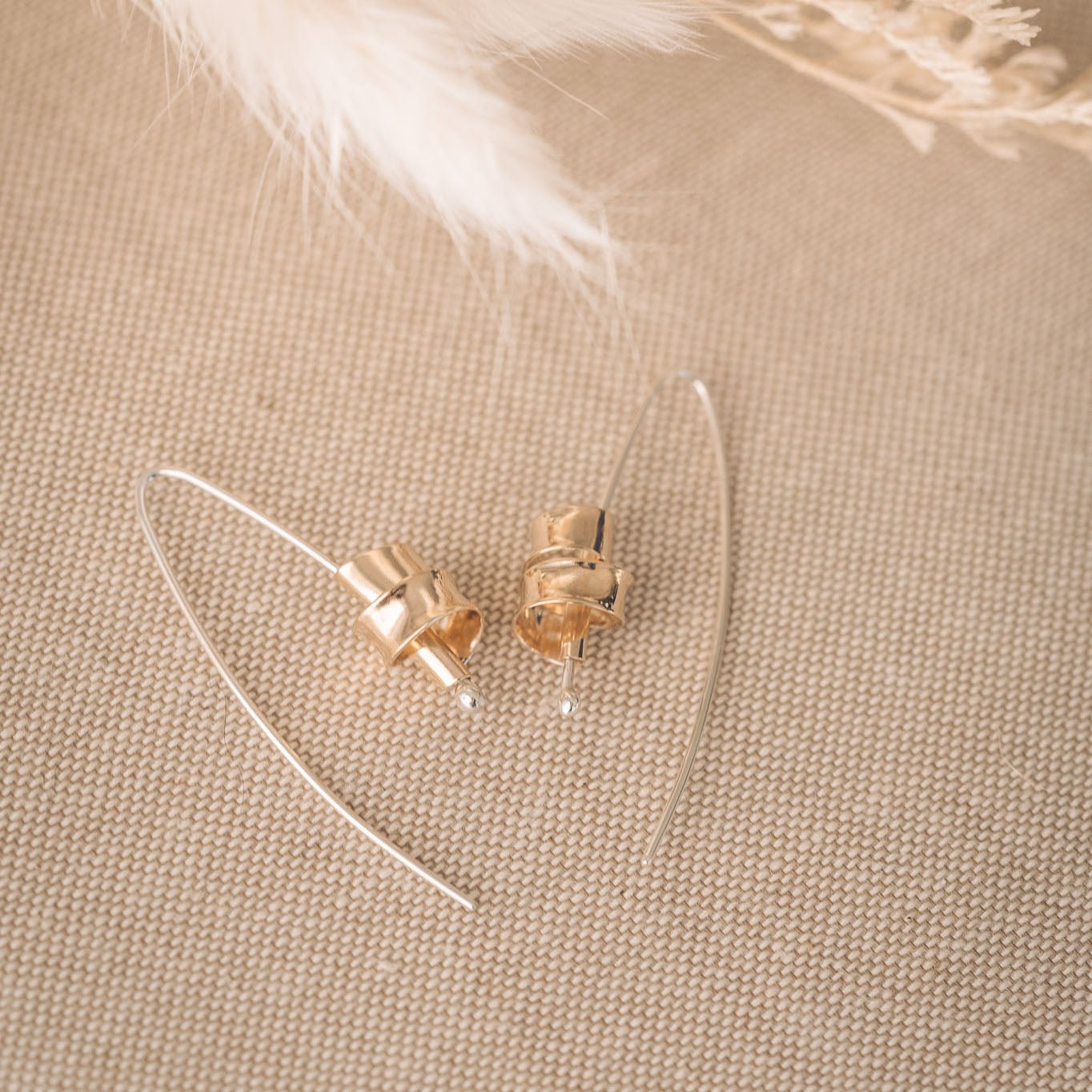 Sarah Ribbon 9ct Gold Drop Earrings - Earrings
