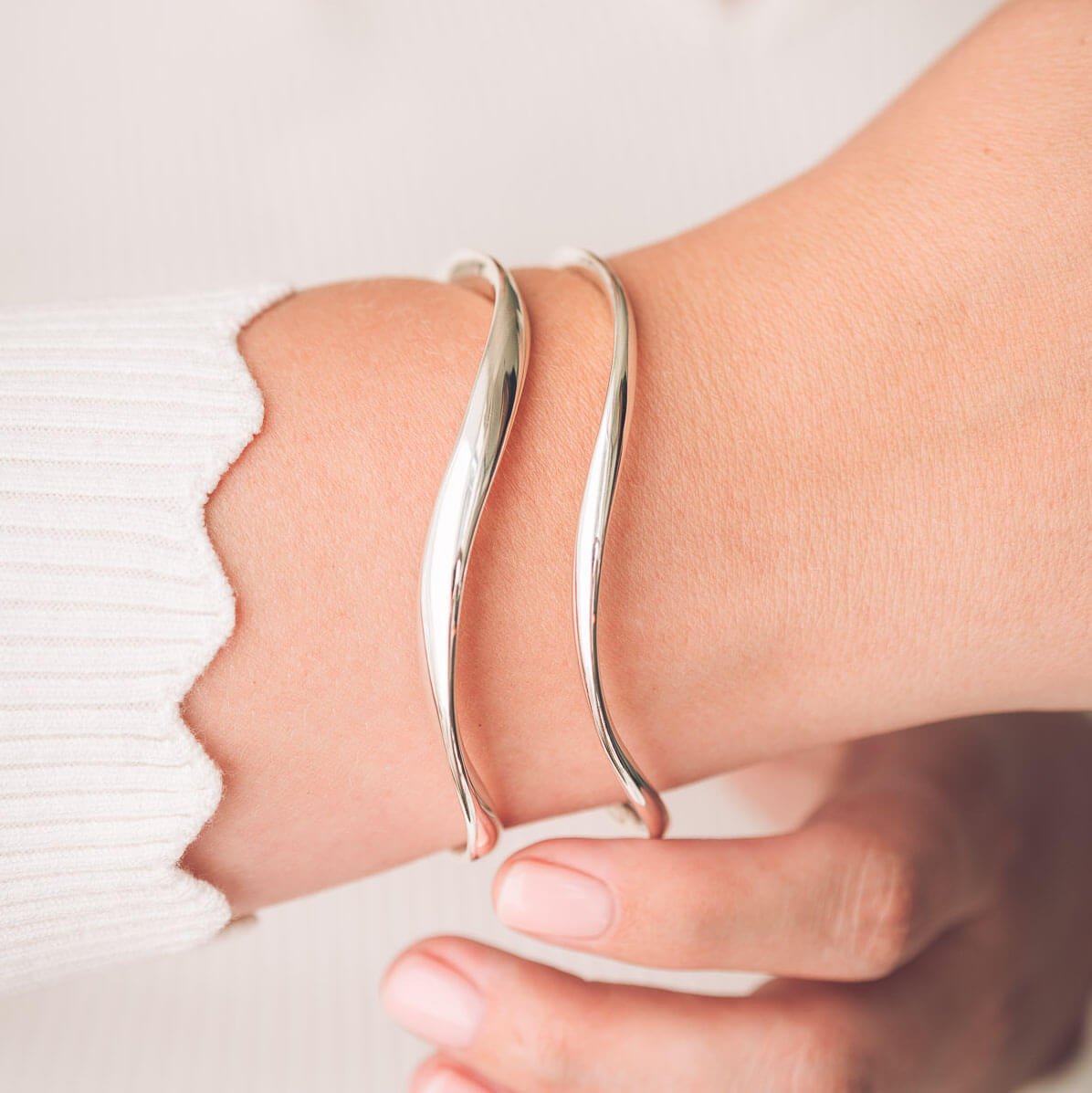 handmade twisted silver bangle 