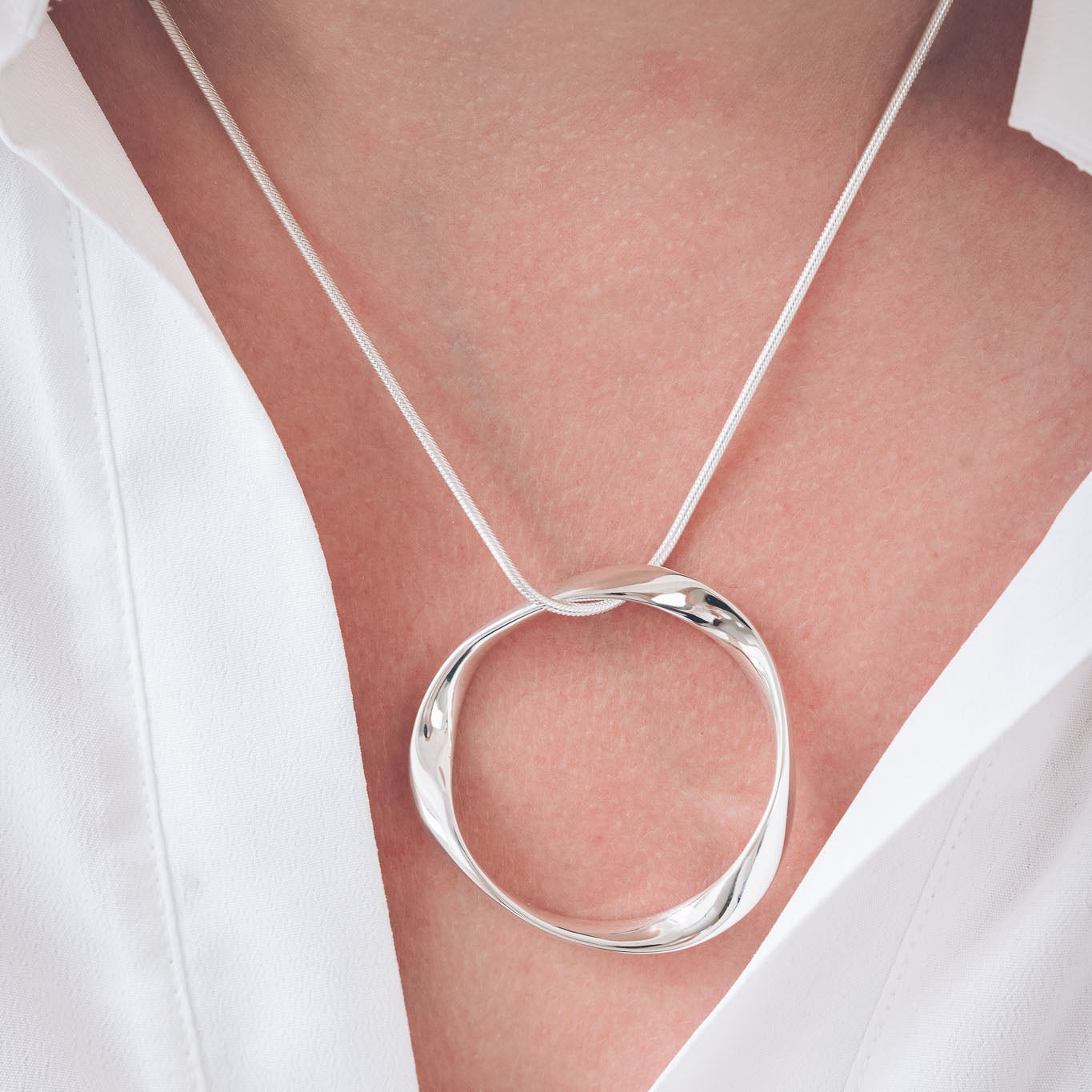 Silver, Open Curved Circle Pendant