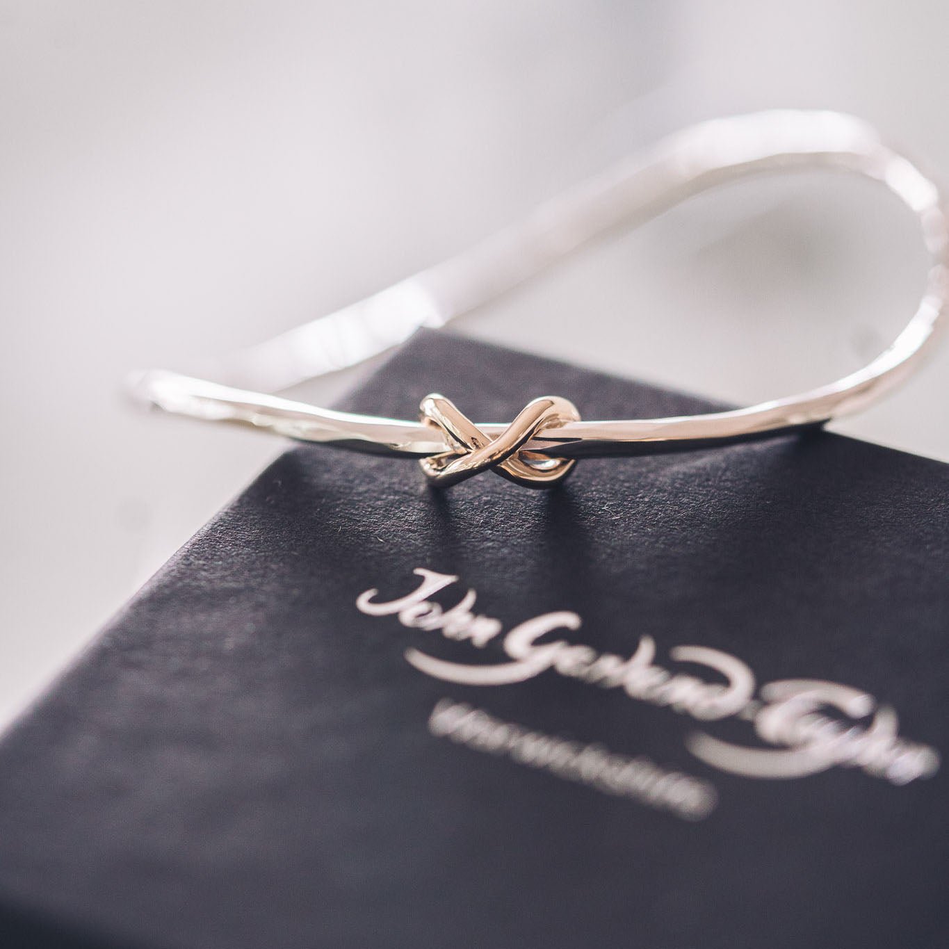 Jess 9ct Gold Infinity Bangle - Bangles